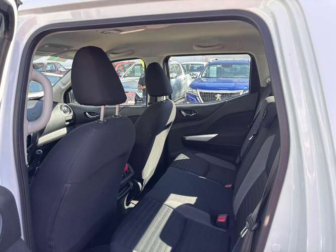Nissan NAVARA 2023 - Imagen 9