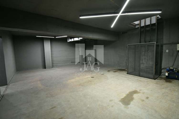 LOCAL COMERCIAL 393M2 EN ESTRATÉGICA UBICACIÓN