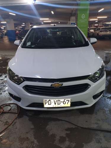 Chevrolet prisma LTZ 2020 asientos de ecocuero.