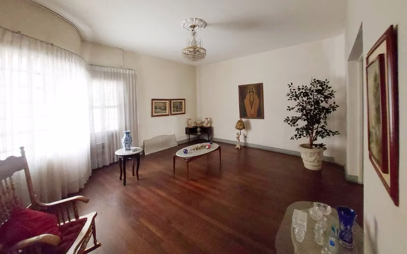 Oportunidad Casa Grande unifamiliar en Prado centro Medellín