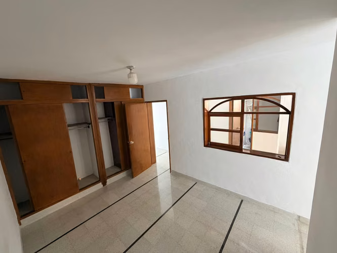 Venta casa amplia en Laureles- Estadio - Imagen 5