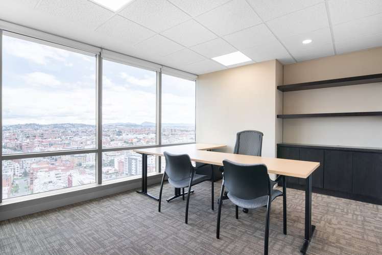 Uso de oficina privada bajo demanda en Regus BOGOTA, Tierra Firme - Imagen 2