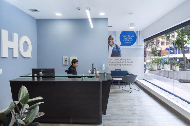 Oficina abierta en renta para 10 personas en Bogota, Equidad