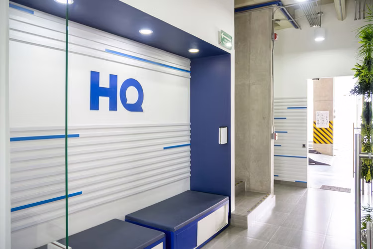 Espacio de oficina en renta para 1 persona en Bogota, Santa Barbara