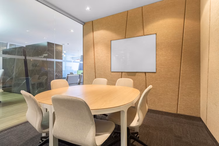 Oficina abierta en renta para 10 personas en Bogota, Calle 77