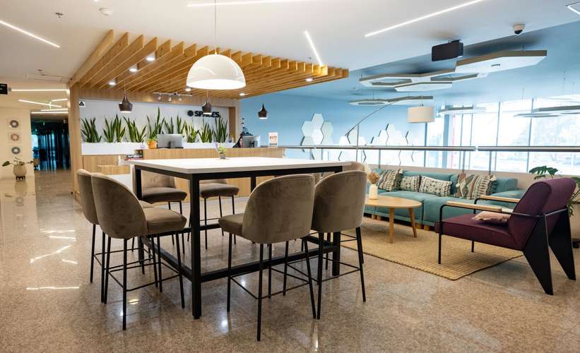 Trabaja desde cualquier lugar con una oficina virtual en Chia, Spaces Sybellius
