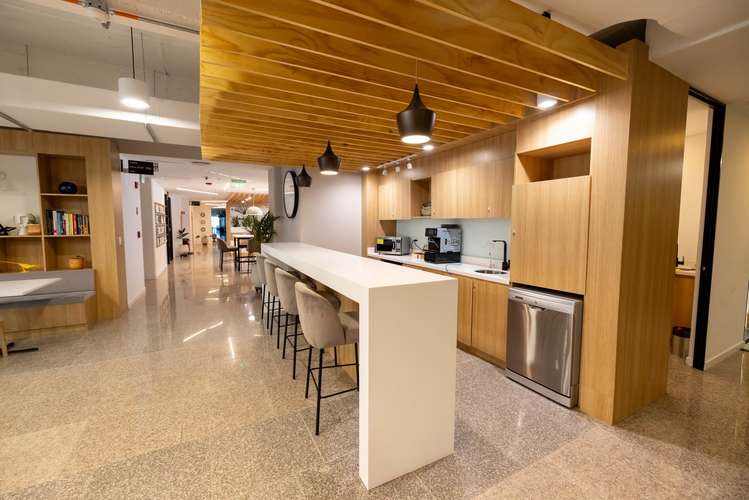 Alquiler de oficina abierta bellamente diseñada para 15 personas en Chia, Spaces Sybellius