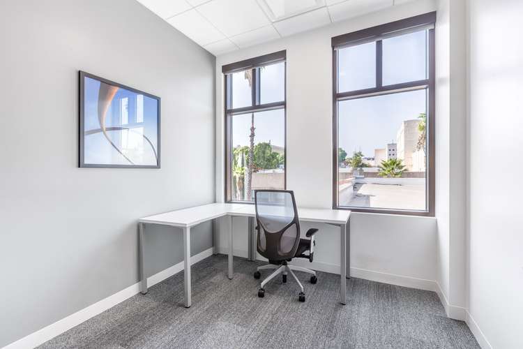 Alquiler de oficinas bellamente diseñadas para 2 personas en Bogota, Connecta 80