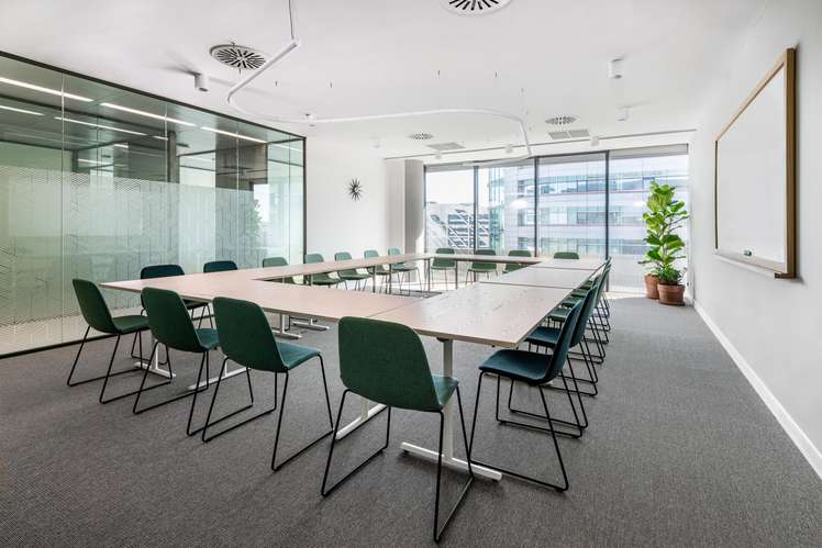 Alquiler de oficinas bellamente diseñadas para 5 personas en Bogota, Connecta 80
