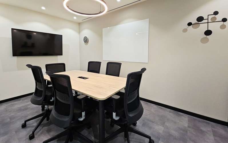 Uso de oficina privada bajo demanda en Regus Bogota, Torre Fernando Mazuera