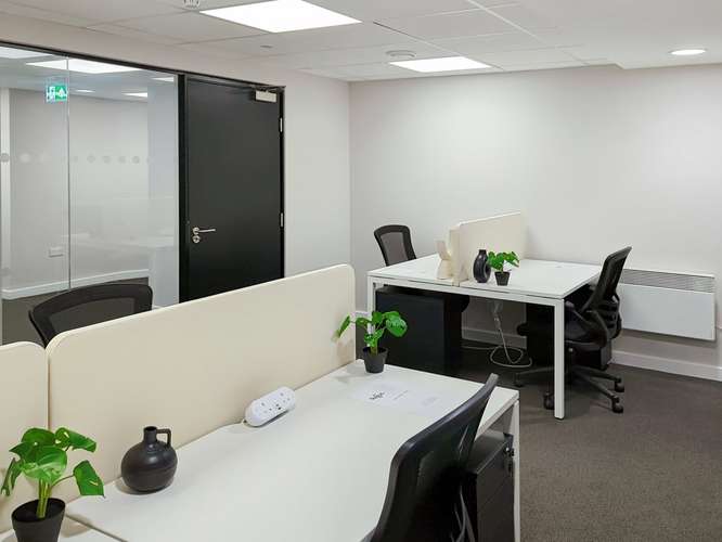 Oficina grande en alquiler – Regus MEDELLIN, San Fernando Plaza