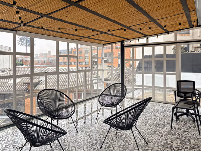 Espacio de oficina en renta para 2 personas en Bogota, Casa Rosada - Imagen 8