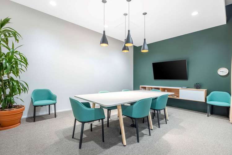 Alquiler de oficinas bellamente diseñadas para 2 personas en Bogota, Plaza Claro