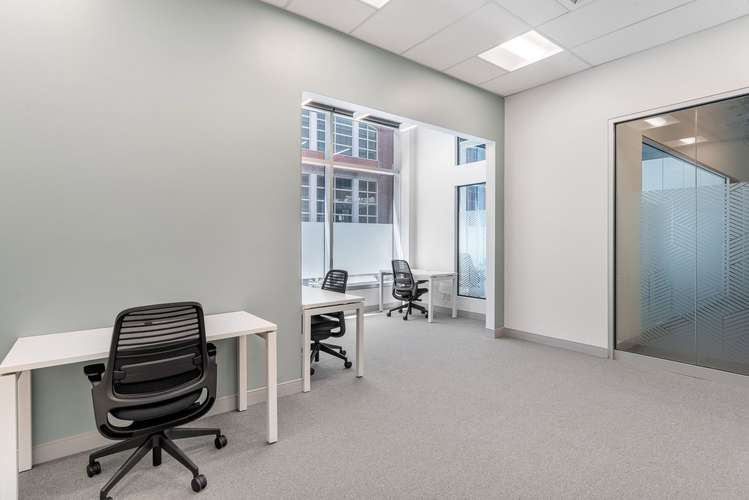 Alquiler de oficinas bellamente diseñadas para 3 personas en Bogota, Plaza Claro