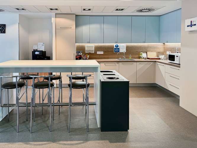 Oficina privada en alquiler – Regus Barranquilla, Prado en - Imagen 6