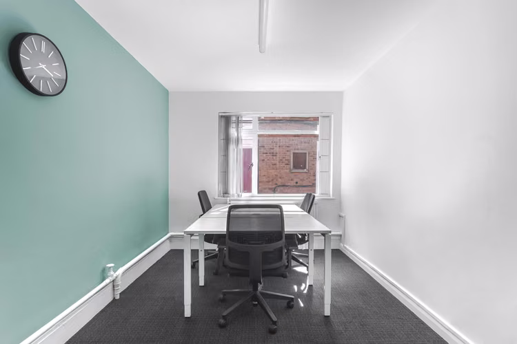Espacio de oficina en renta para 4 personas en Cali, Welink Ciudad Jardín