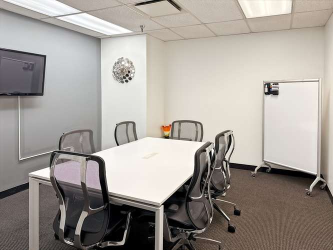 Acceso a oficina privada bajo demanda en Open Office Bogota, Business Suites Calle 100 - Imagen 4