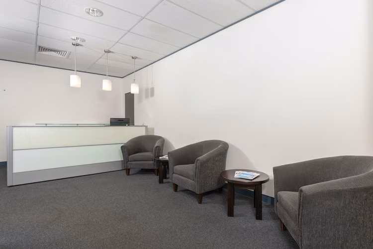 Espacio de oficina en renta para 5 personas en Bogota, Business Suites Calle 100