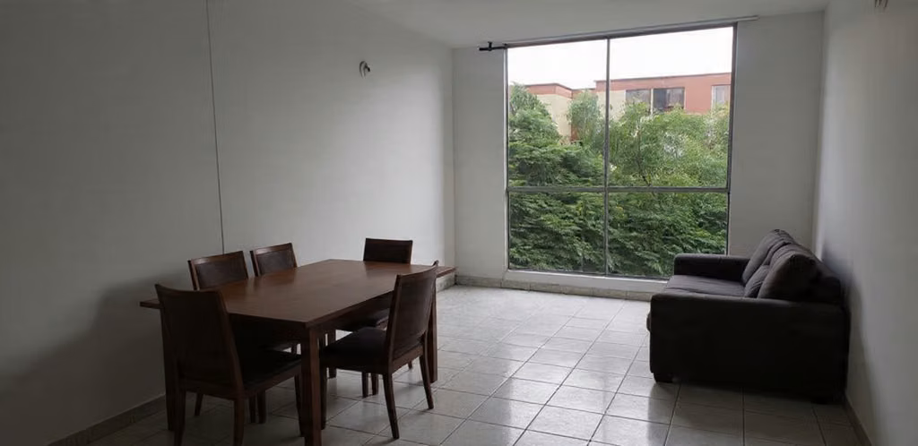 Venta de apto en Brisas de los Alamos