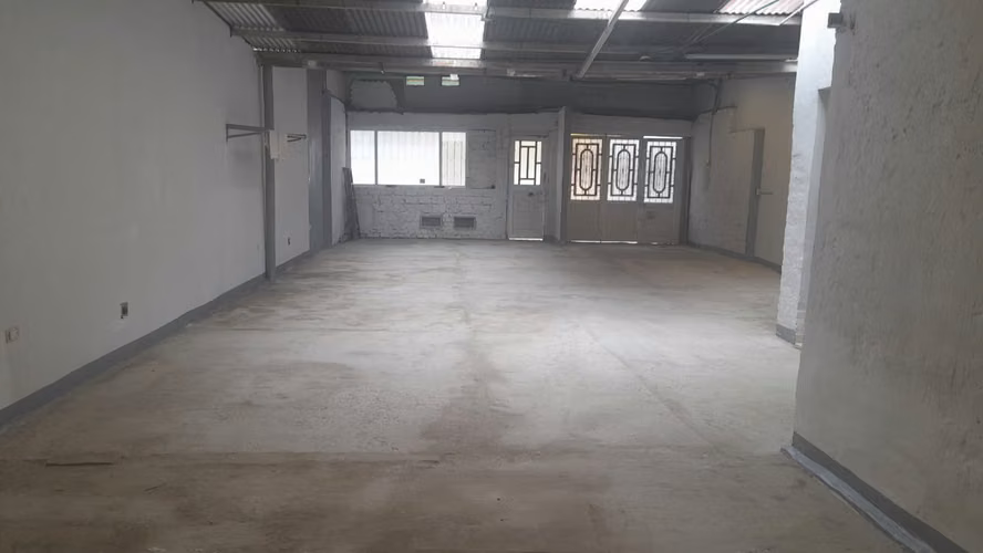 Arriendo Bodega baarrio la estrada
