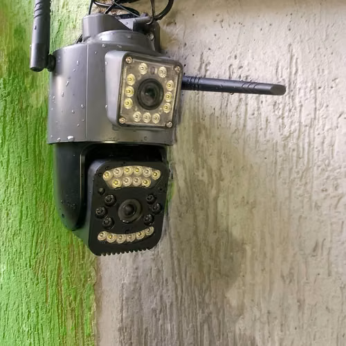 Cámara de seguridad doble lente instalación incluida