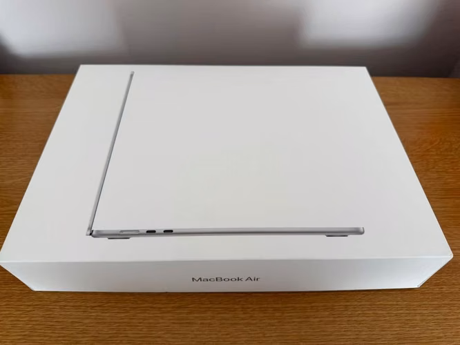 Apple MacBook Air de 15" ) - M4, SSD de 512 GB, RAM de 24 GB