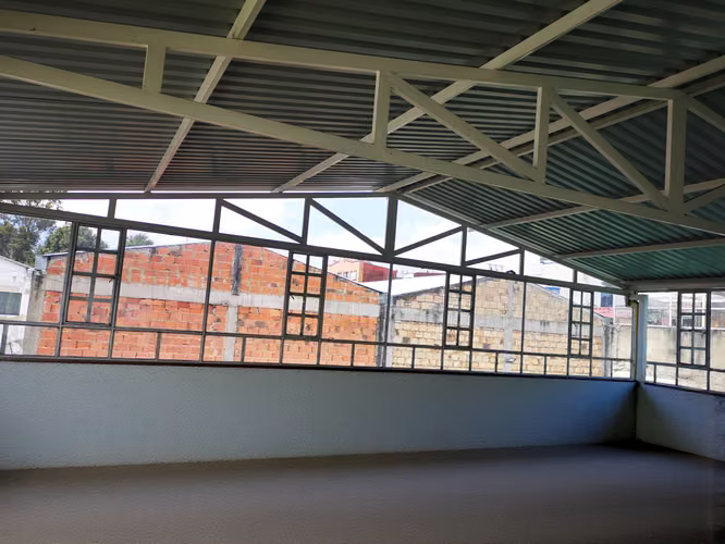 vendo casa bodega rentando