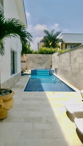 Casa en Venta en Ciudad Jardín Cali 860 m² lote 808 m² construidos con Piscina privada - Imagen 7