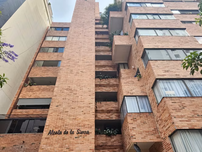 VENTA APARTAMENTO SOTOMAYOR. EDIFICIO ALCALÁ DE LA SIERRA