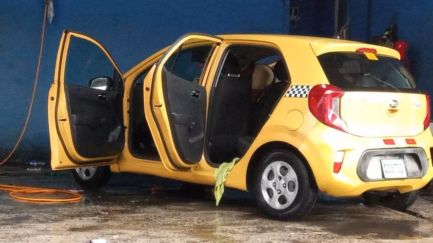 VENDO KIA PICANTO TAXI CON CUPO  En panama