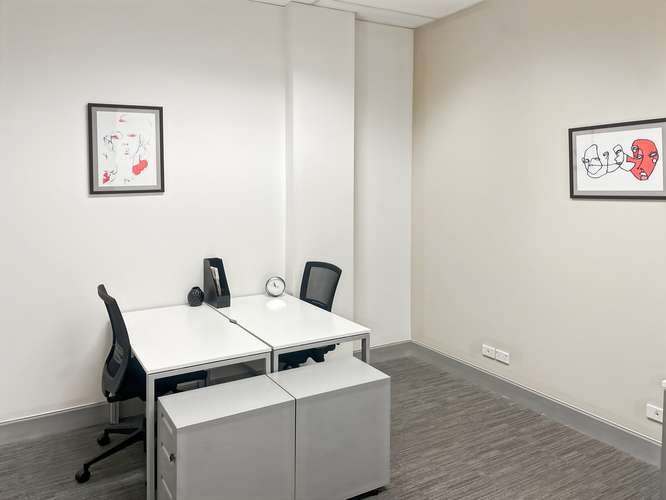 Oficina privada en alquiler – Regus Medellin, Los Colores en - Imagen 8