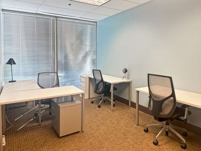 Oficina privada en alquiler – Regus Medellin, Los Colores en - Imagen 8