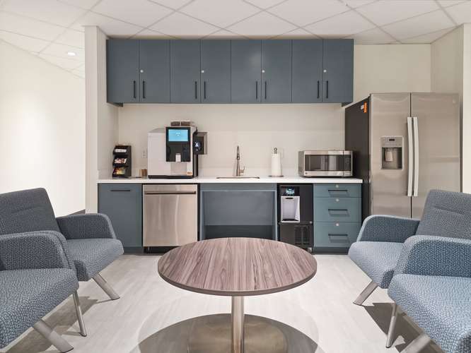 Oficina privada en alquiler – Open Office Envigado, Buena Mesa en