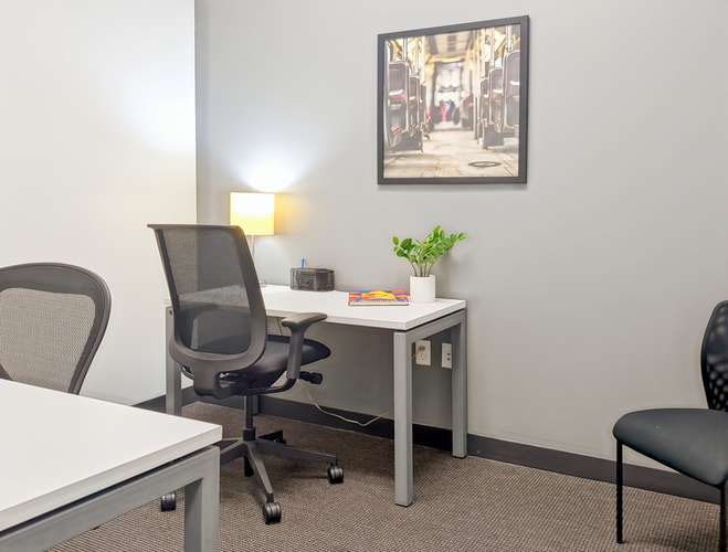 Oficina privada en alquiler – Open Office Envigado, Cafe Atelier en