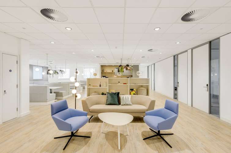Oficina privada en alquiler – Open Office Envigado, Cafe Atelier en - Imagen 4