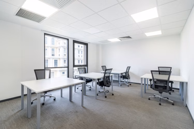 Alquiler de oficina abierta bellamente diseñada para 10 personas en Medellin, Celestial House