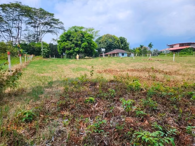 Lote terreno de  mts