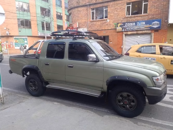 Toyota Hilux hiraider plus