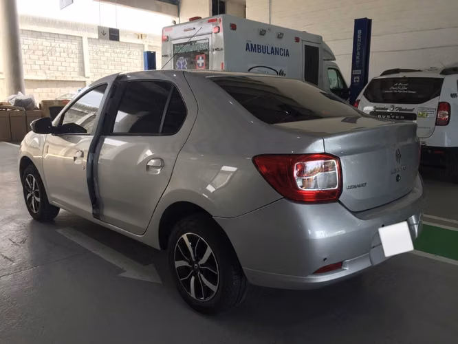 Renault Logan Automático