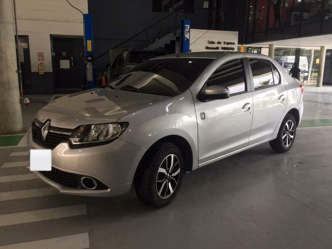 Renault Logan Automático