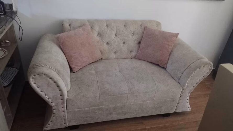 De oportunidad por espacio se vende este hermoso mueble y mesa de centro  .Impecable estado