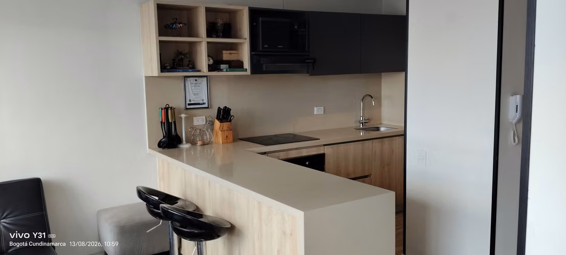 ARRIENDO APARTAESTUDIO TIPO SUITE AMOBLADO - LIFE 72