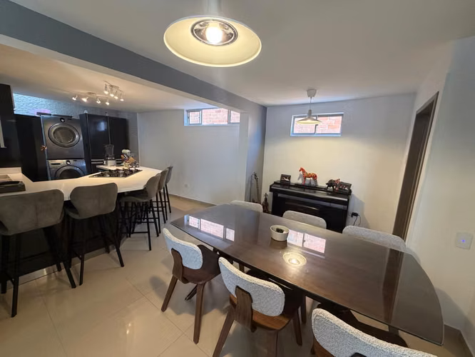 VENTA  CASA LAGOS DEL CACIQUE. CONJUNTO TESORO DEL CACIQUE