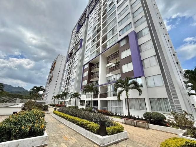VENTA APARTAMENTO ABADÍAS. CONJUNTO MONTECASINO
