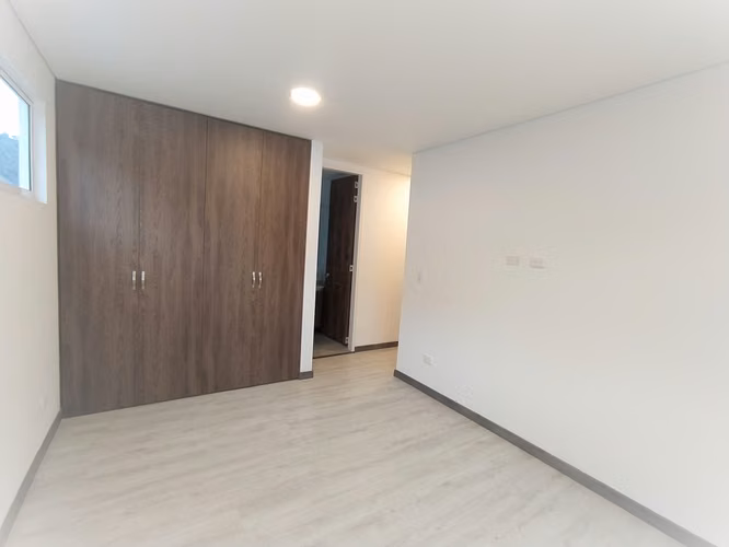 Arriendo Apartamento Conjunto Cerrado con Parqueadero, Choachí