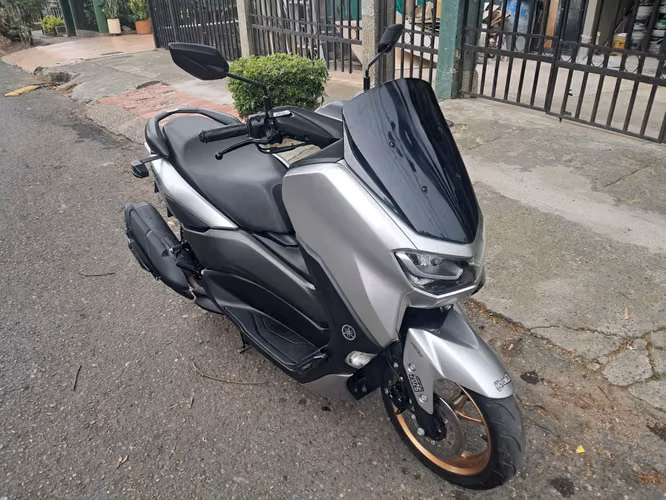Yamaha Nmax  - 12.600 km - SOAT vigente feb 