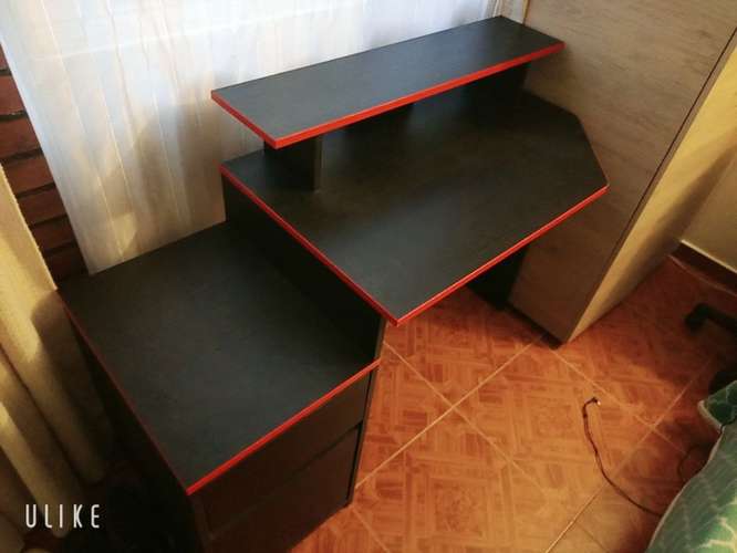 Escritorio en buen estado