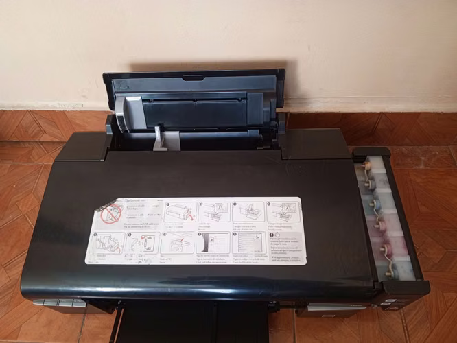 Vendo Impresora Epson L800 en perfecto estado