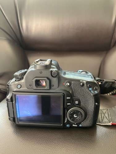 Canon EOS 60D + Lente  mm - Imagen 7