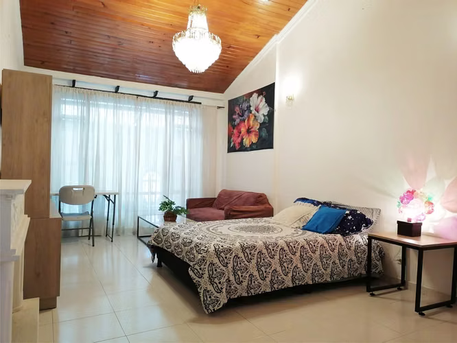 Direct selling profitable house in Villa del Prado, Bogotá